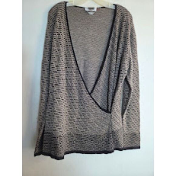 Max Mara Sweaters - Max Mara Grey & Black Trim Chevron Print Alpaca/Wool Faux Wrap Sweater Large